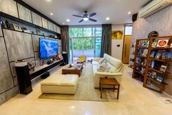 Delias (D18), Terrace #510244121
